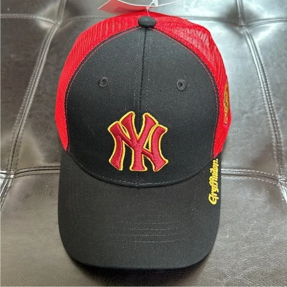NY Yankees Harry Potter Gryffindor hat